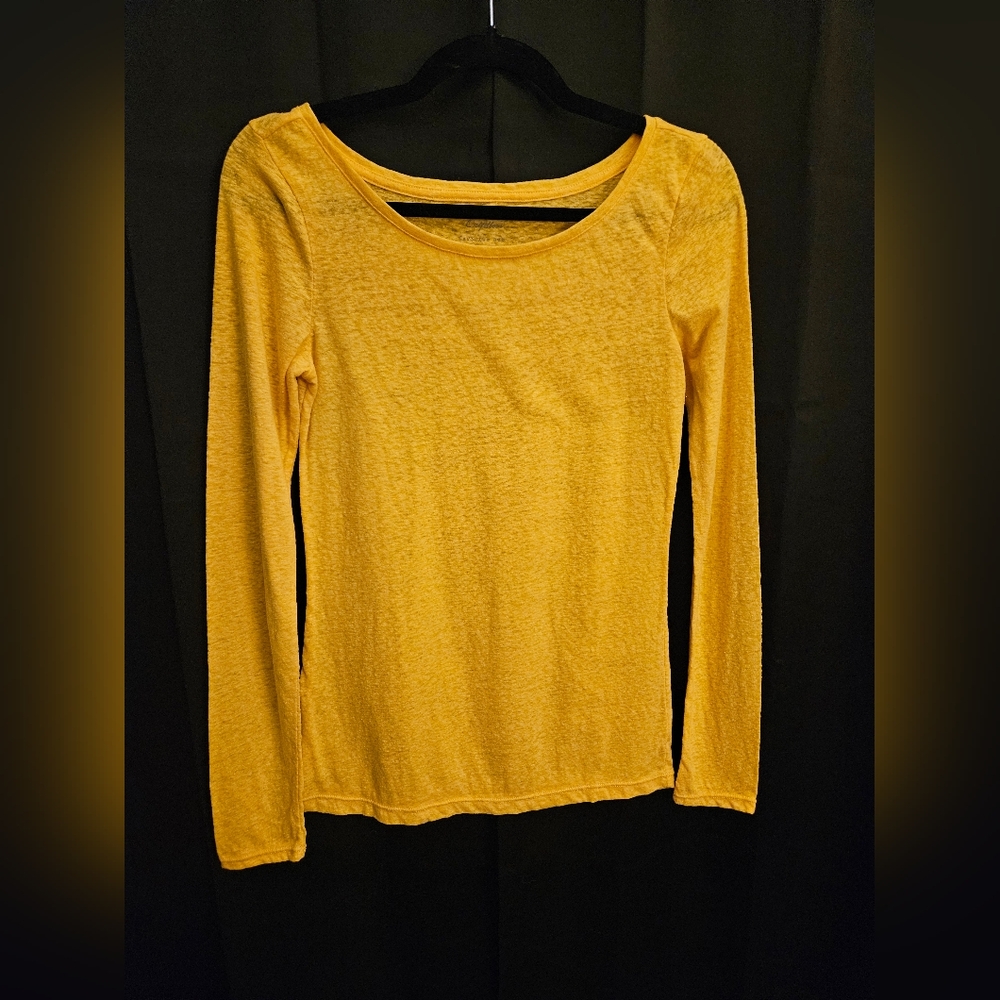 American Eagle long sleeve shirt